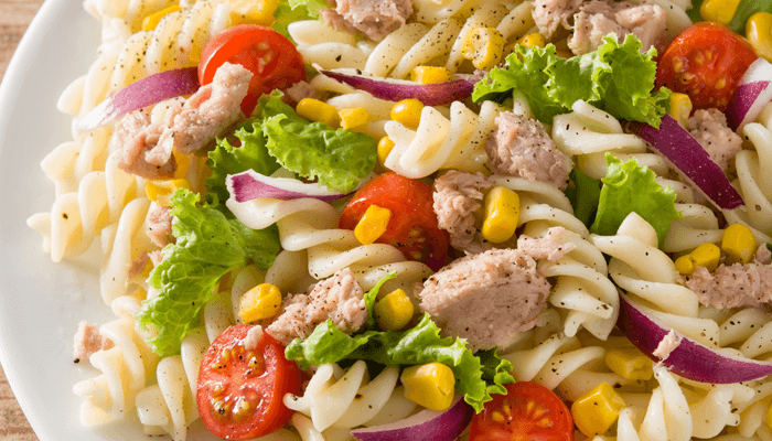 Salada de Macarrão Com Atum