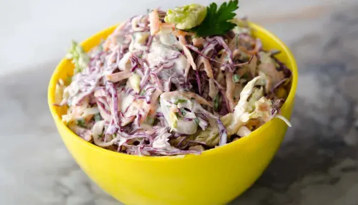 Salada de Repolho Com Maionese