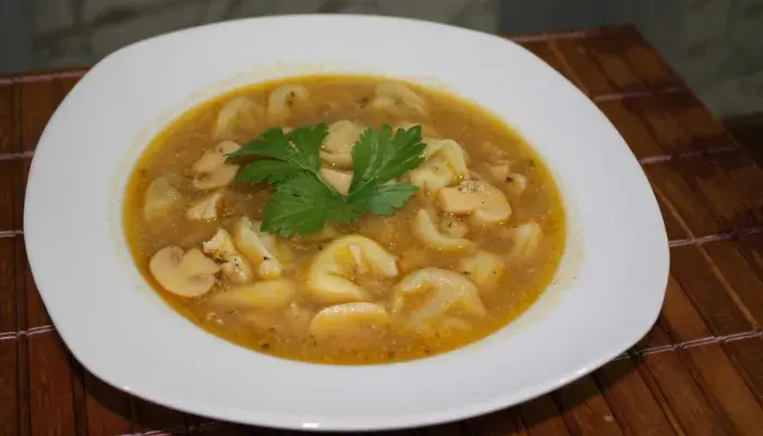 Sopa de Capeletti