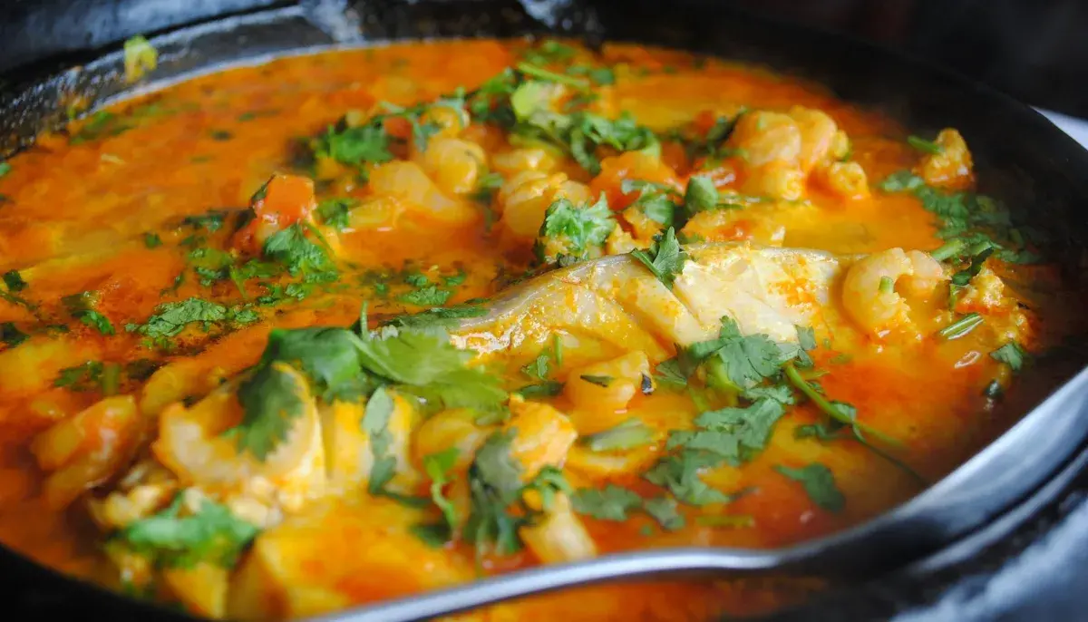 Moqueca de Peixe Com Camarão