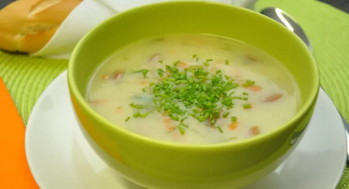 Caldo de Batata Com Frango Cremoso e Quentinho Uma Delícia