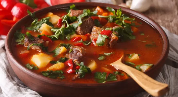 Aprenda a Fazer Goulash Receita Húngara Deliciosa Vem Ver