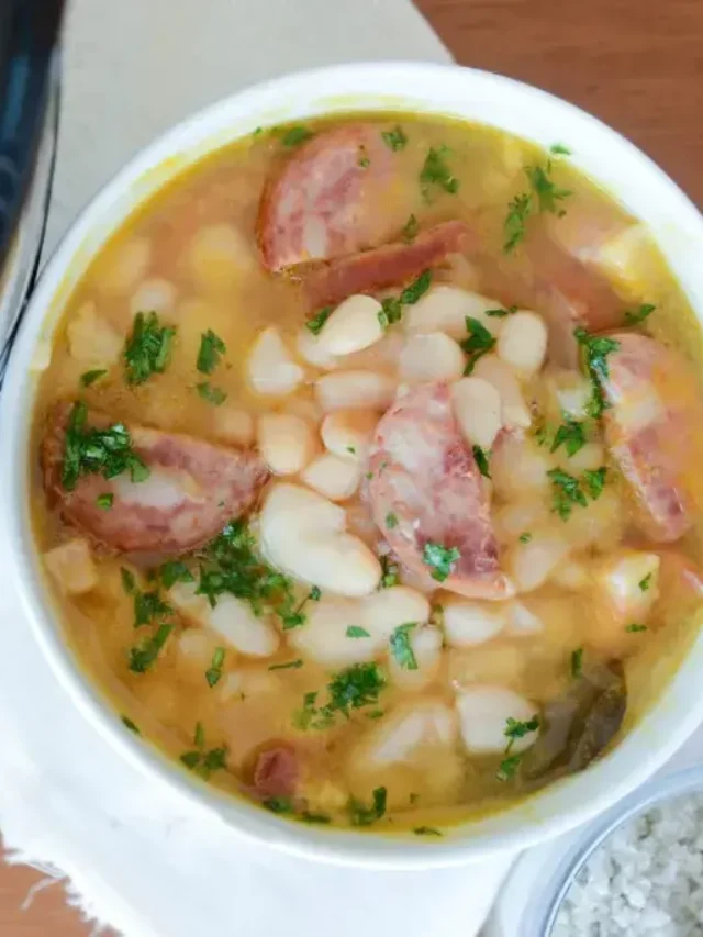 cropped-feijao-branco-com-linguica.webp